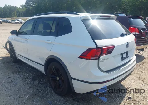 2019 Volkswagen Tiguan 2.0T Se/2.0T Sel/2.0T Sel R-Line/2.0T Sel R-Line Black z USA, uszkodzony, nr VIN 3VV3B7AXXKM078363